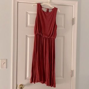 Sleeveless Burgundy Midi Dress